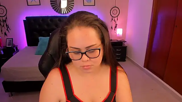 دردشة LolaVillalobos الجنسية المباشرة