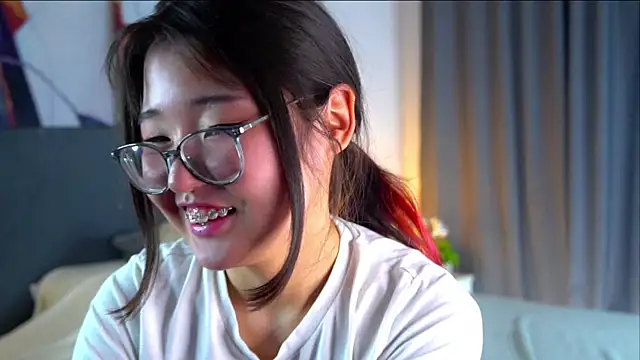 NelleMihalko's Live XXX Chat