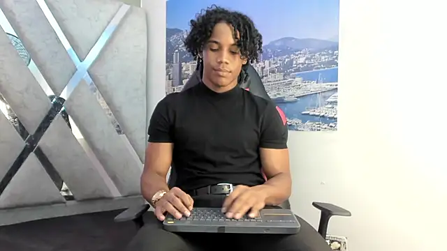 Онлайн чат XXX axel_silva4