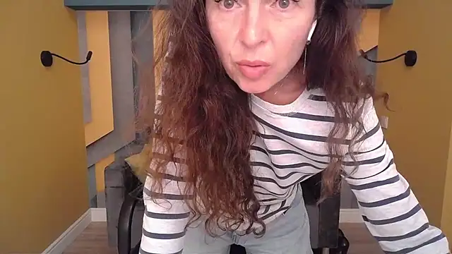 EllaLong's Webcam Show