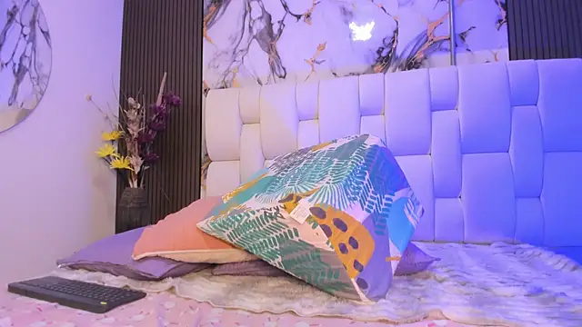 Онлайн чат XXX alisstarr