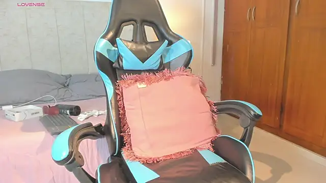 _maria_foxx_'s Live XXX Chat