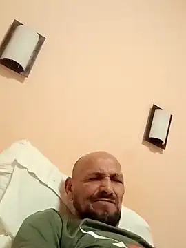 Show modela Gunai78 na web-kameri