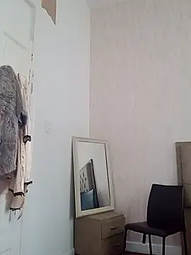 Chat +18 de Sienna_brunette ao vivo