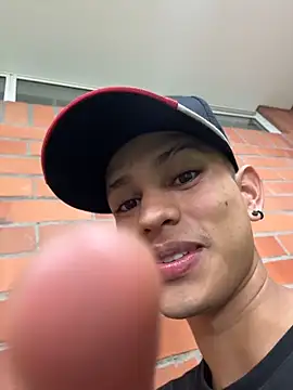 HarryGaze 即時 XXX 聊天