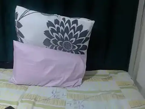 Show de CaramelMelons78 na webcam