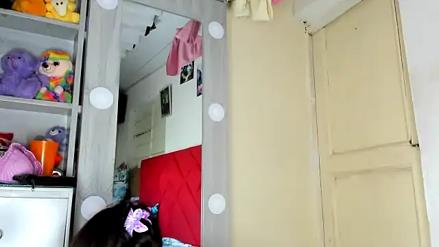 دردشة Alexxa_Rodriguez الجنسية المباشرة