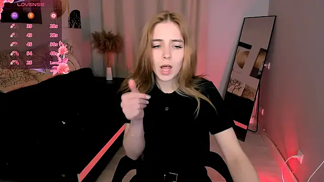 دردشة Bella_xBaby الجنسية المباشرة