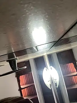 Chat XXX ao vivo de Amira_Malia