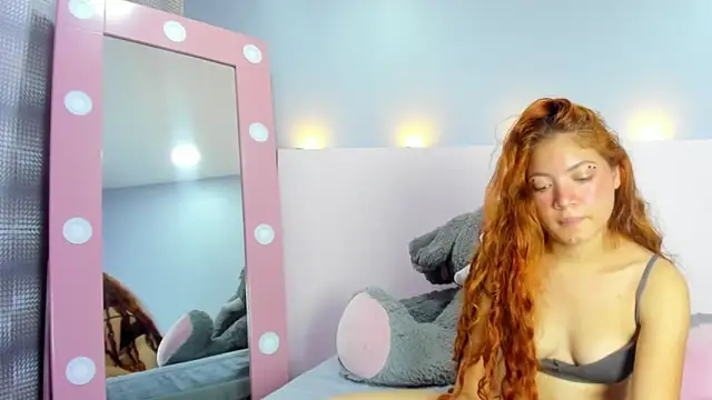 Sol_Radiant live XXX chat