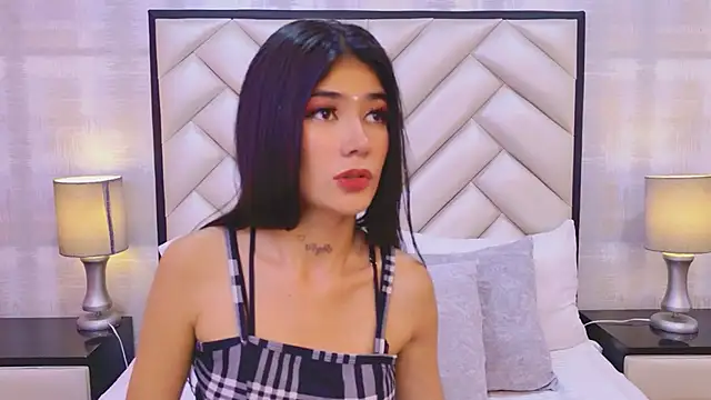 CristalShayy live XXX chat