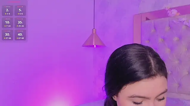 Chat +18 de kylie_river ao vivo