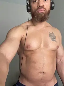 Pokazy przed kamerką – Fathero1time