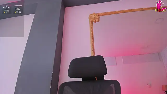 CarolineFyre Adlı Modelin Canlı XXX Sohbeti