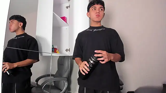 Онлайн чат XXX _TaylorBlack