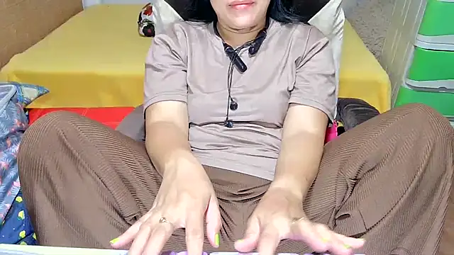 Filipina_Desire Chat XXX in diretta