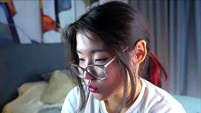 แชท XXX สดของ NelleMihalko