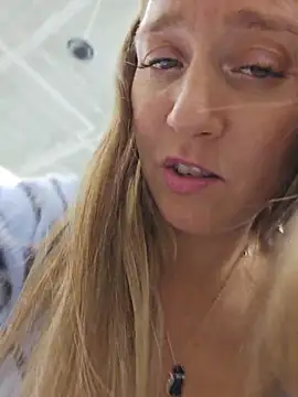 Skyellar's Live XXX Chat