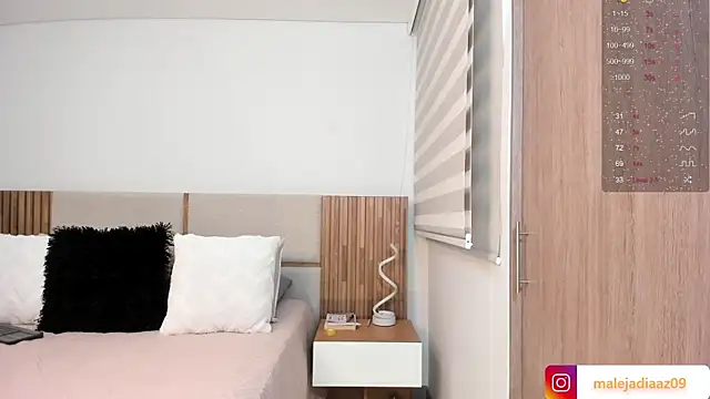 MalejaDiaz_'s Live XXX Chat