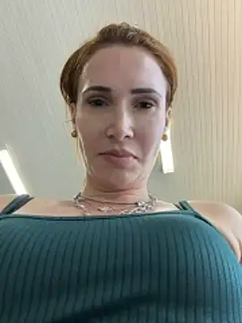 Show de Irresistible24 na webcam