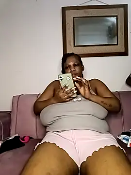 HappygalTheQueen's Live XXX Chat