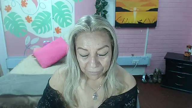 ZAMANTHAn Live XXX chat