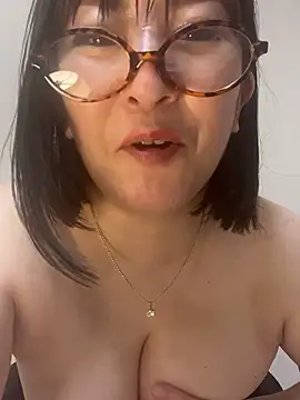 Mitsuco_surflady's Live XXX Chat