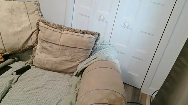 willywet 现场XXX聊天