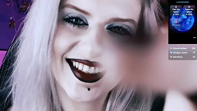 แชท XXX สดของ Noah_ElmerX