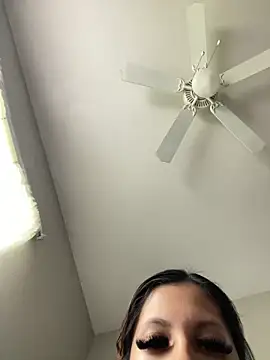 Chat +18 de Sexyteengabi ao vivo