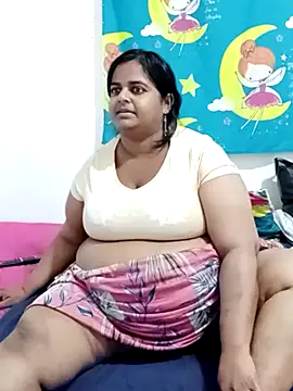 SusanaEshwar's Live XXX Chat
