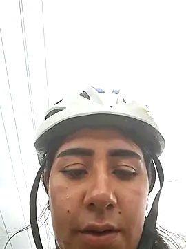 CAROLINE__07 Adlı Modelin Canlı XXX Sohbeti