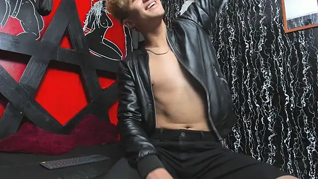 Chat XXX ao vivo de Ethan_Waalker