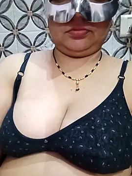 Gujju_bhabhi69 Pertunjukan Webcam