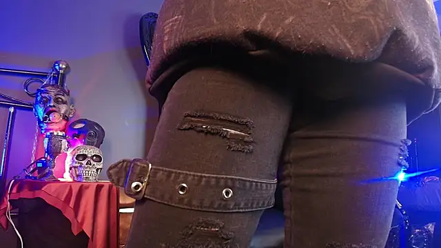 แชท XXX สดของ MorganaCrowley