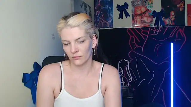 แชท XXX สดของ VanessaRey_