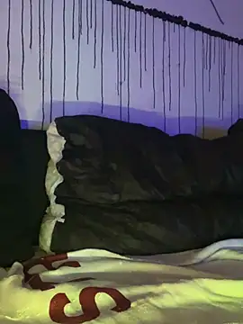 Mohdollmen: δια δικτυακό σόου στην κάμερα