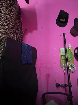 RandalHot webcam show