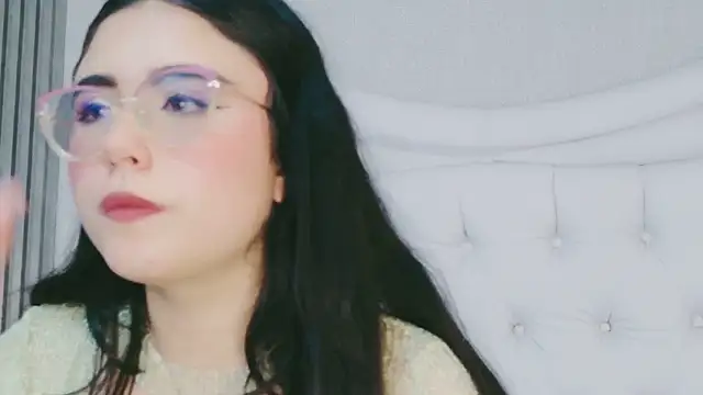 ScarlettPetrova's Live XXX Chat