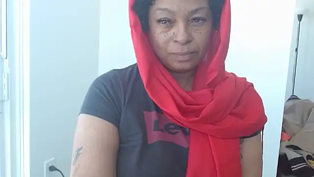 Chat +18 de MSweetLindaParks ao vivo