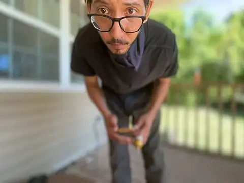 ThrowedWorldWide ওয়েবক্যাম শো