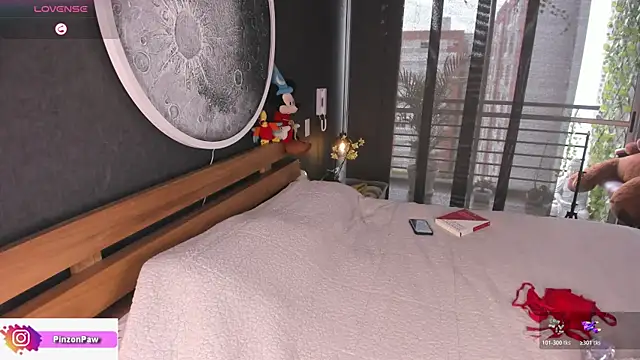 XXX chat uživo modela Sarajames