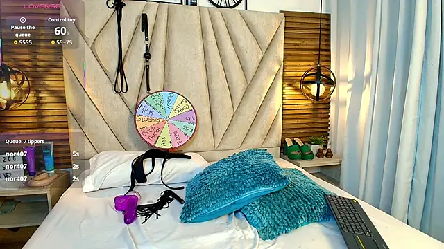 KimberlyFox_t Chat XXX in diretta