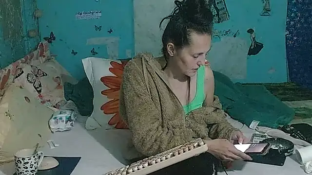 brighteyes77: онлайн-секс-чат