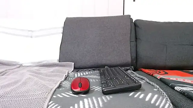 lilchristian@xh – webcam-show