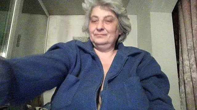 ExquisiteMature live XXX chat