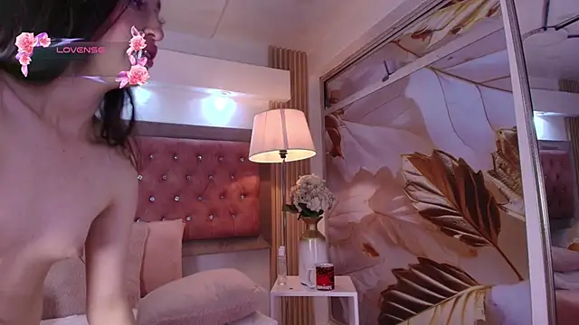 Shy_Cherry_: онлайн-секс-чат