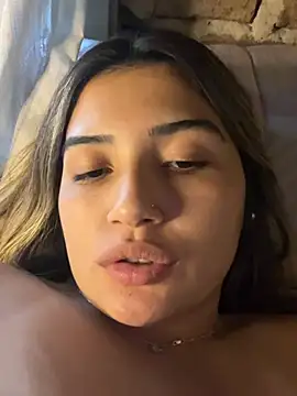 miicbebita 网络视讯表演