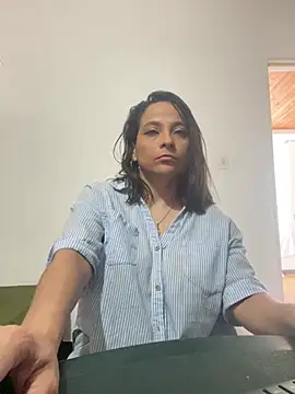 jani_plox's Live XXX Chat