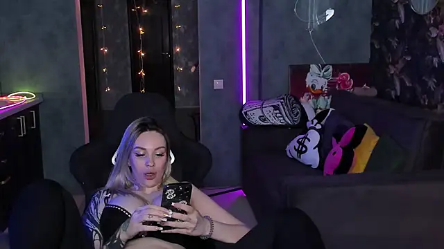 Blckmirrorr's Live XXX Chat